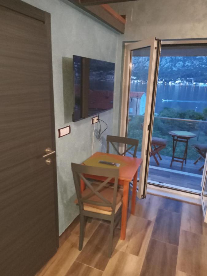 Apartments With Sea View In Prcanj Κότορ Δωμάτιο φωτογραφία